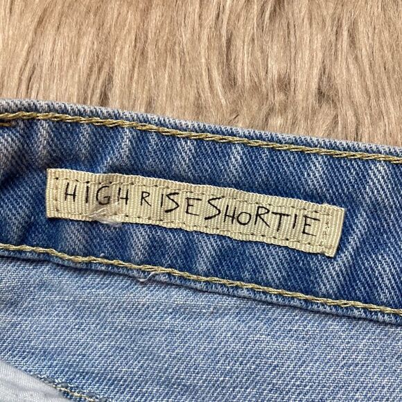 Hot Kiss High Rise Distressed Raw Frayed Hem Denim Shortie- Crochet Pockets - Picture 3 of 6